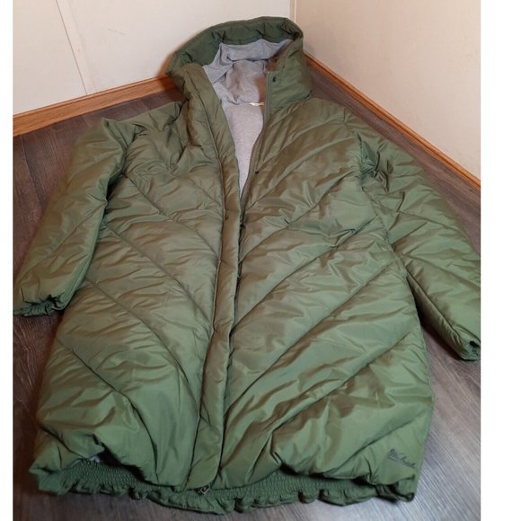 Ladies Woolrich long Women's Size medium green puffer Hooded Jacket - Picture 1 of 9